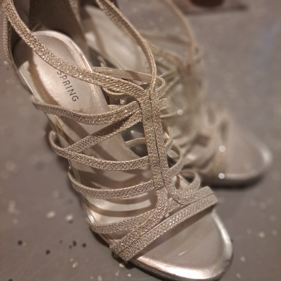 Shoes - Picture 1 of 8